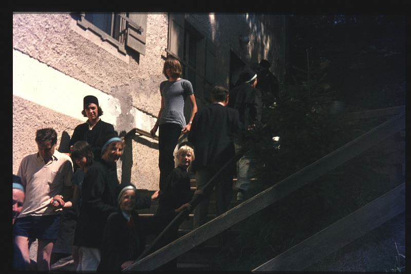 27.Berchtesgaden jul 1972 Mama,Marion,Peter.JPG